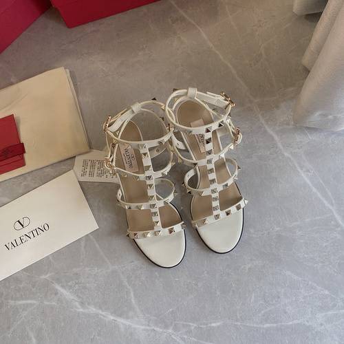 Picture of Valentino Shoes Women _SKUfw137154938fw